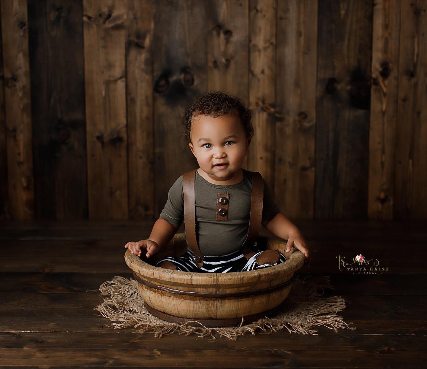 Vintage Low Round Bucket