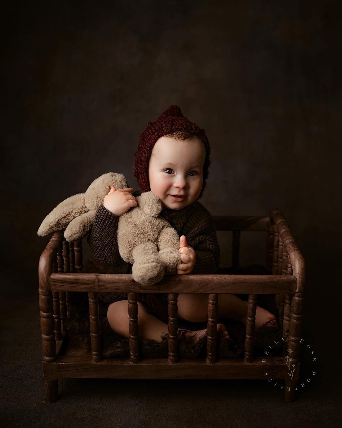 Julia Spindle Crib - Natural