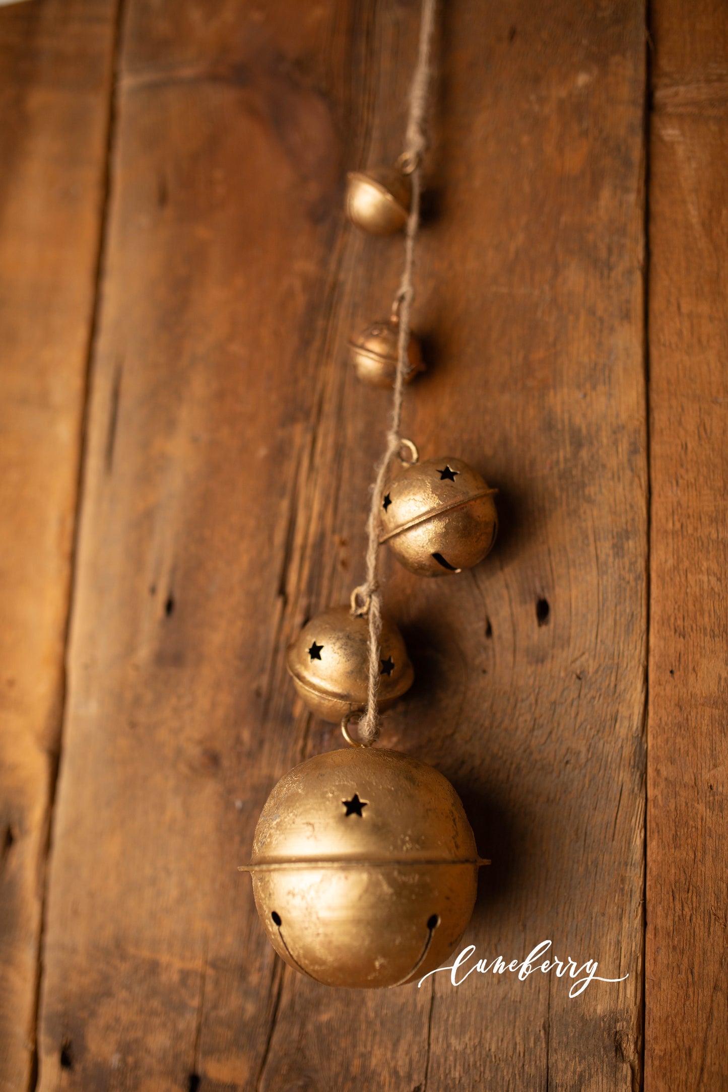 Star Cut Out Metal Ball String