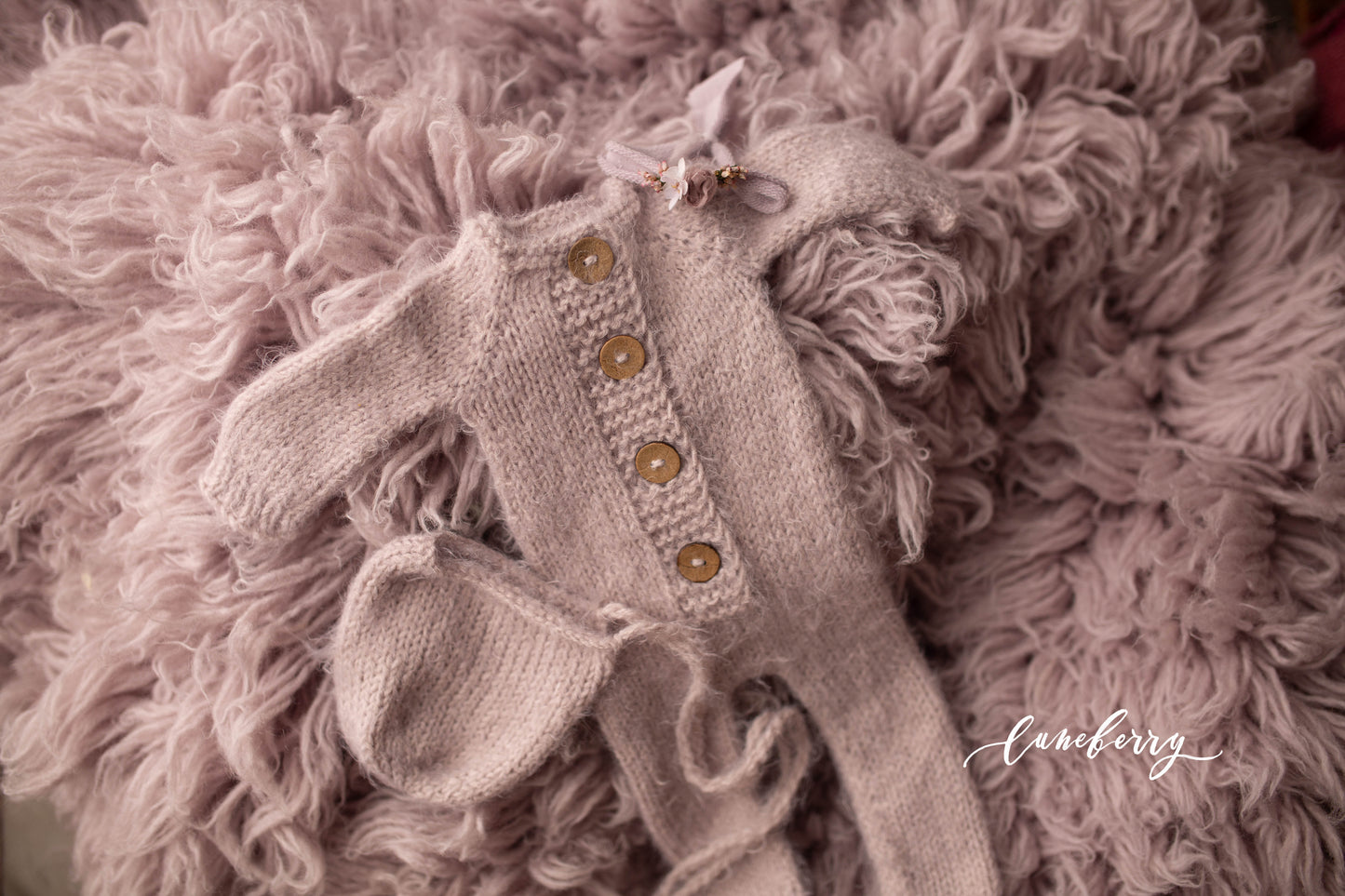 VINTAGE LAVENDER - Knitted footed romper set