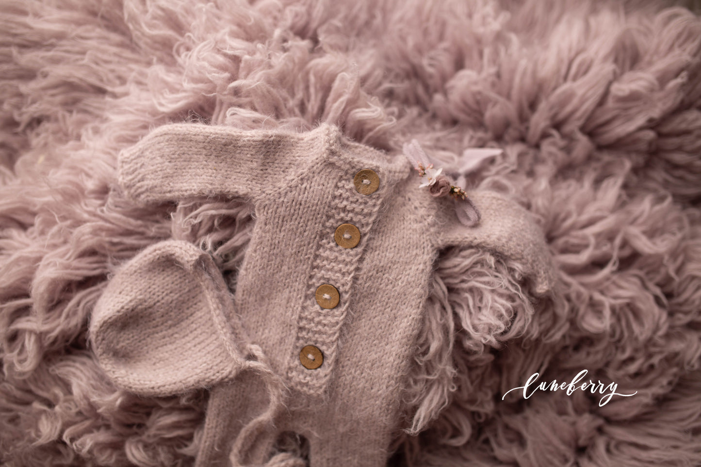VINTAGE LAVENDER - Knitted footed romper set