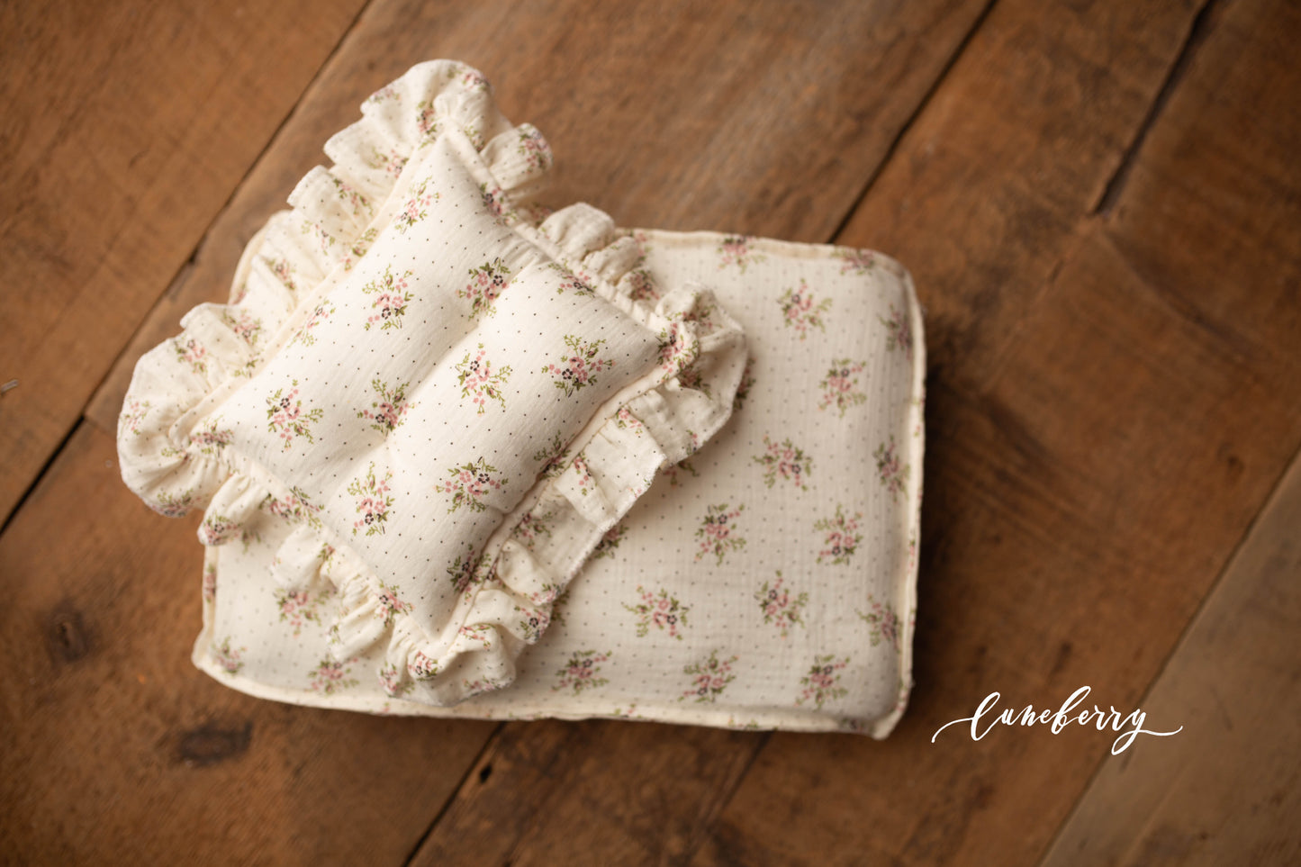 Mattress Cover + Ruffle Pillow Set - Springtime Collection
