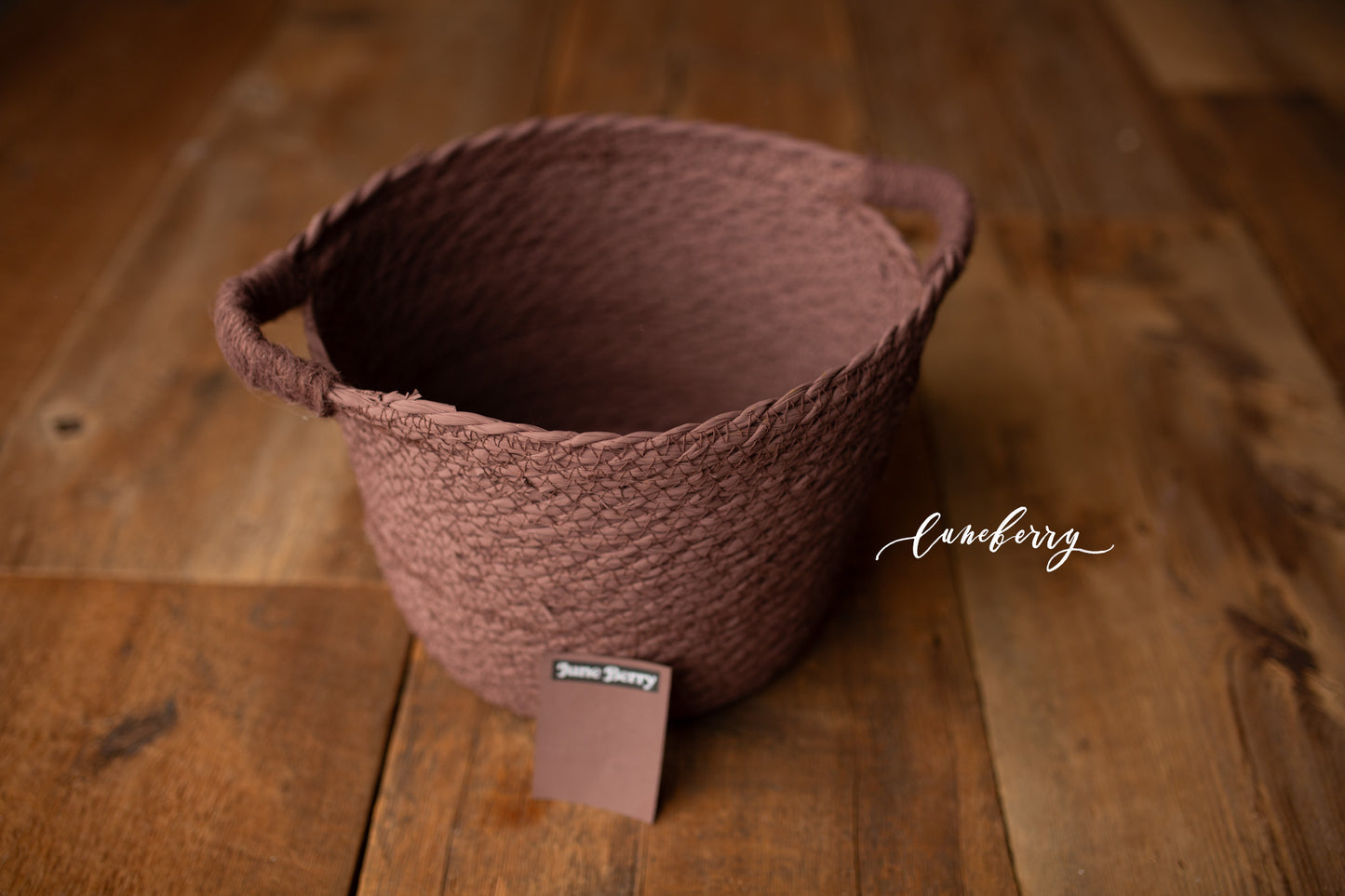 JUNE BERRY Itty Bitty Basket- NN Seamless