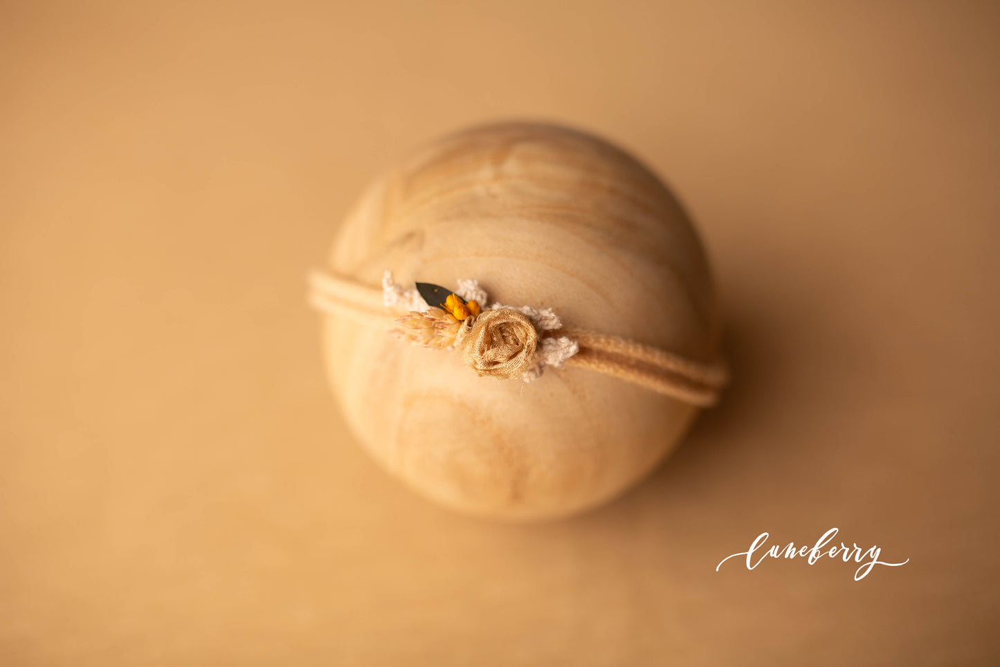 Butter Squash Set - Coordinates with Pastel Yellow & Bone Flokati