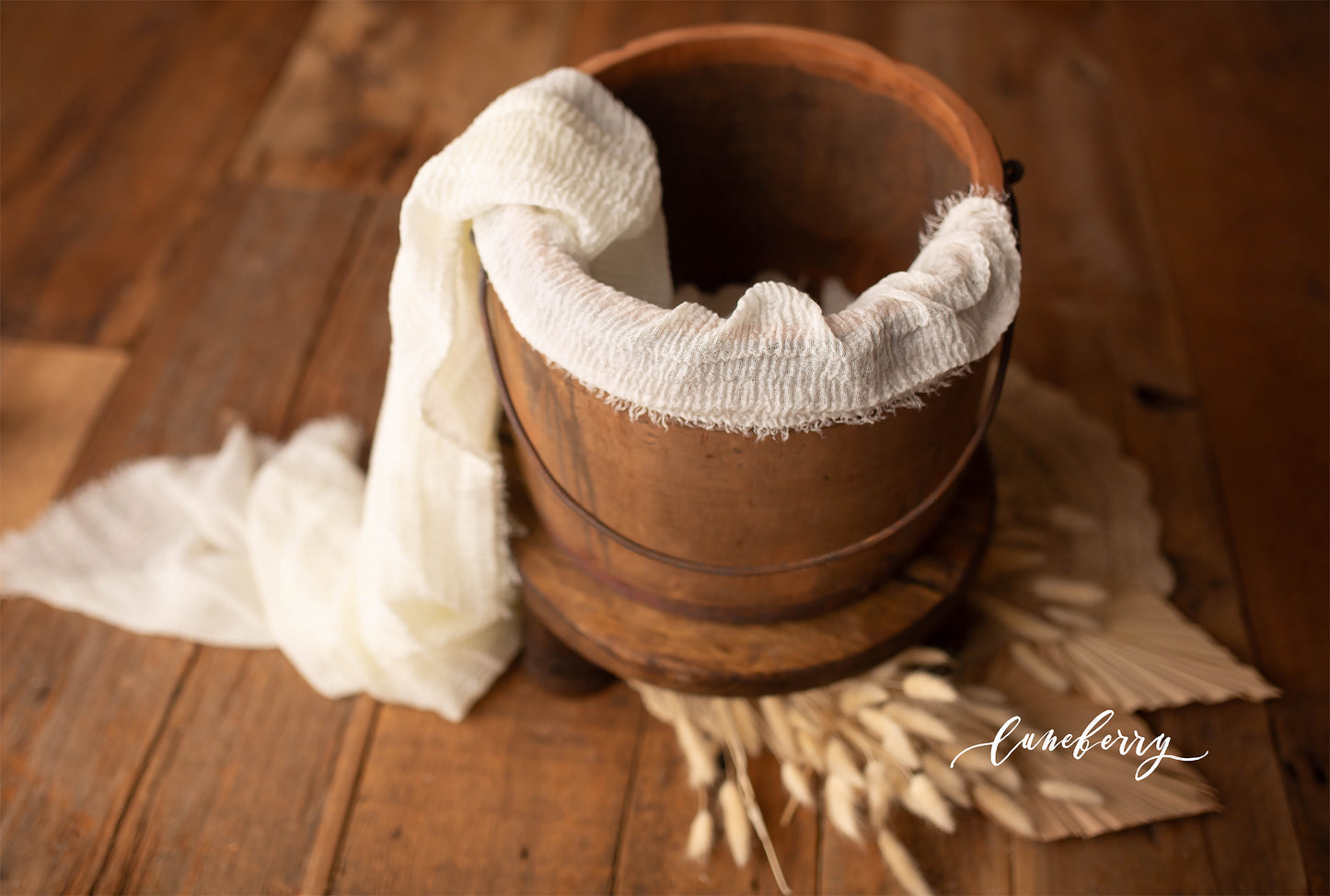 Vintage Bucket Styled Set