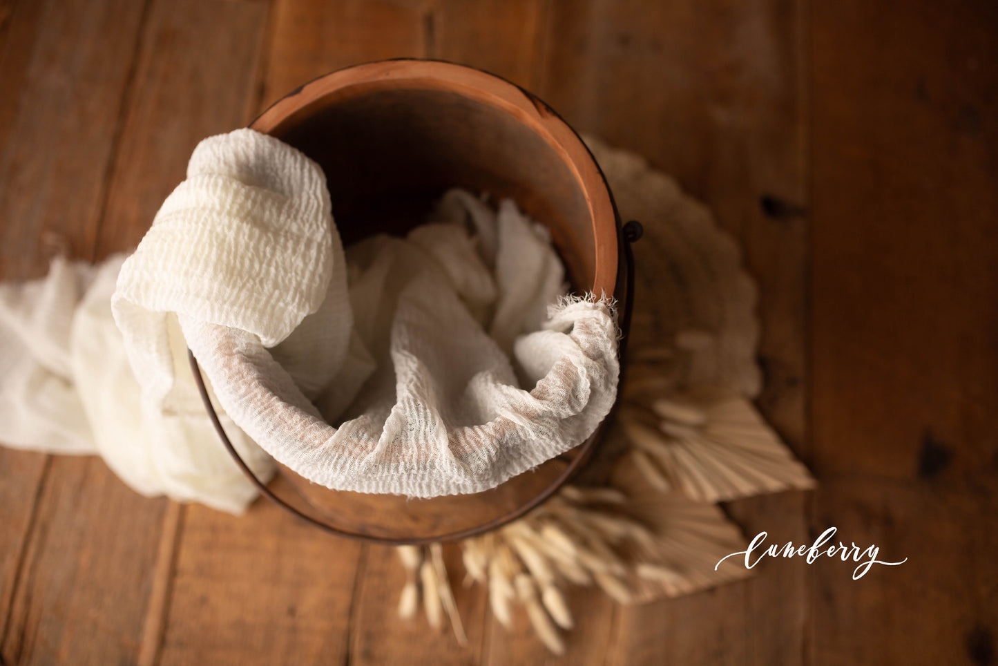 Vintage Bucket Styled Set