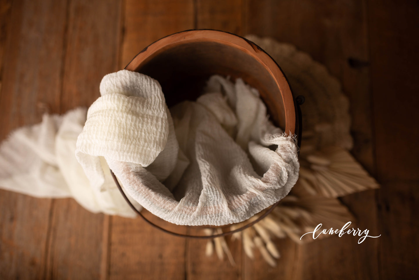 Vintage Bucket Styled Set