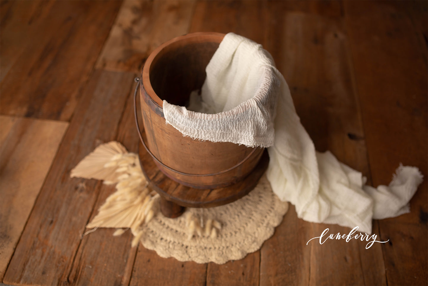 Vintage Bucket Styled Set
