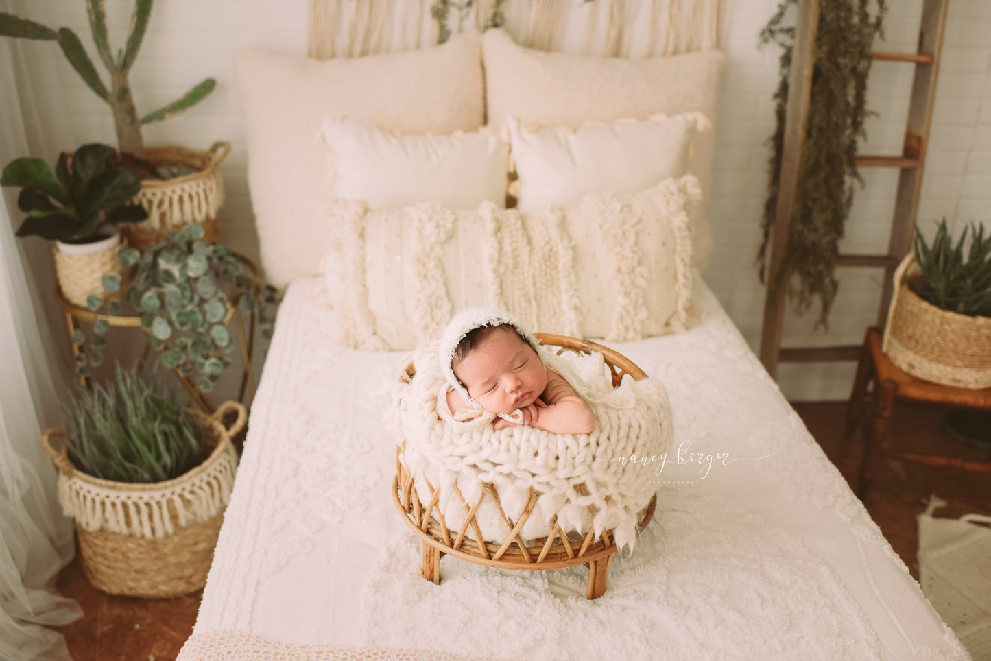 The Johna -Bamboo Round Basket