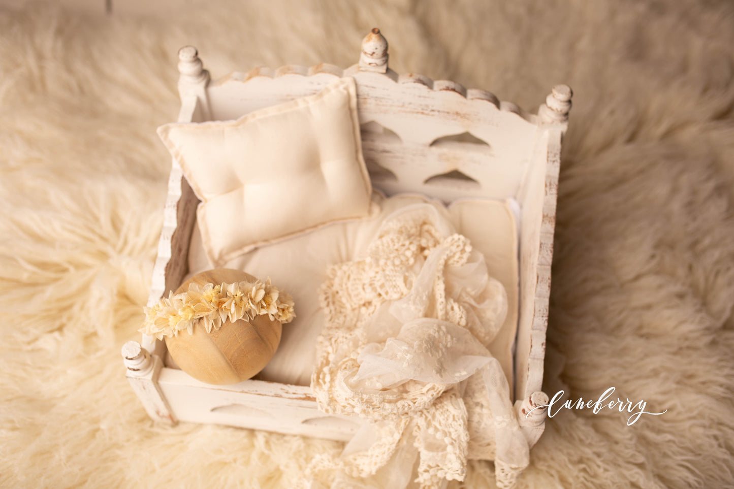 WINTER WHITE Styled Set