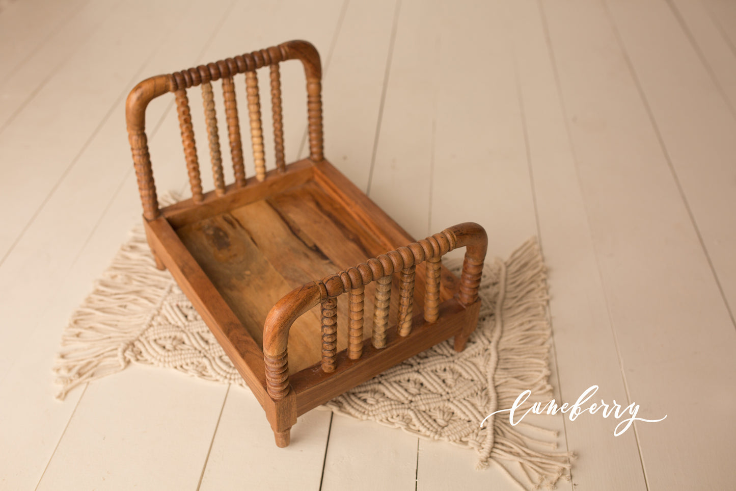 Stella Spindle Bed - Natural