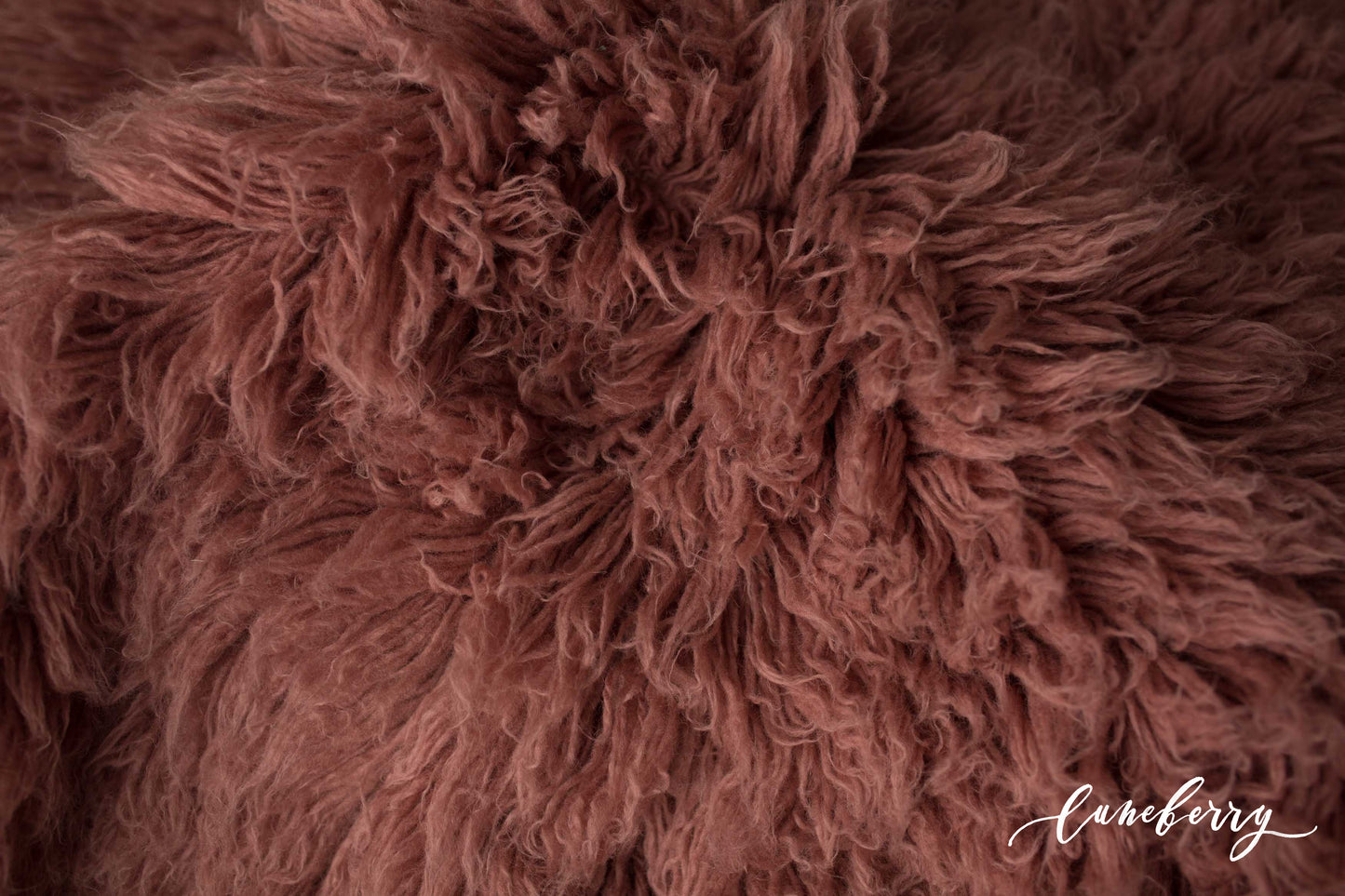 ANTIQUE ROSE Premium Wool Flokati