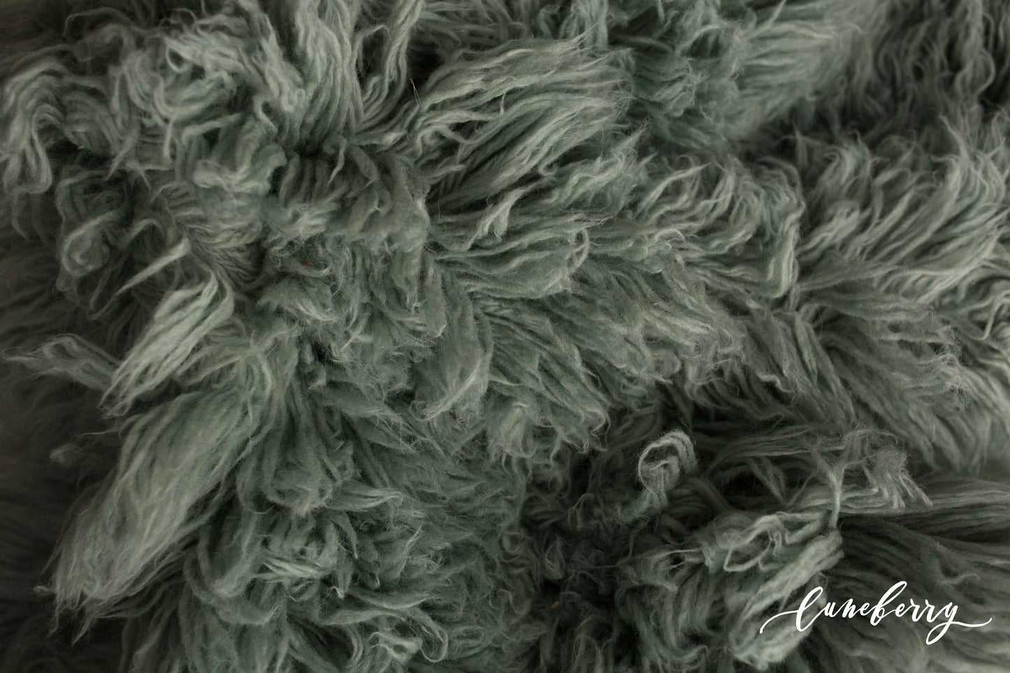 DUSTY SAGE Premium Wool Flokati