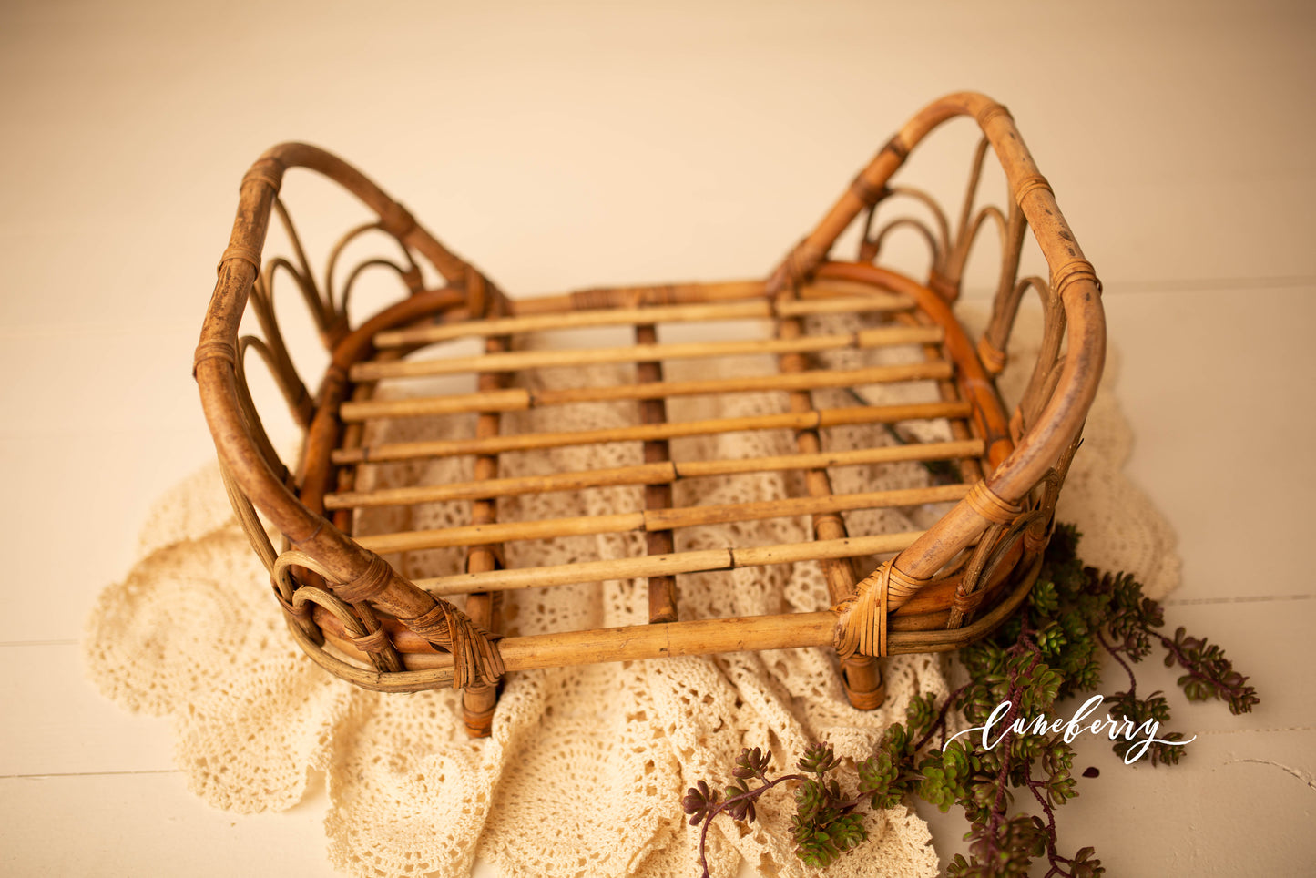 Lily Bamboo Daybed