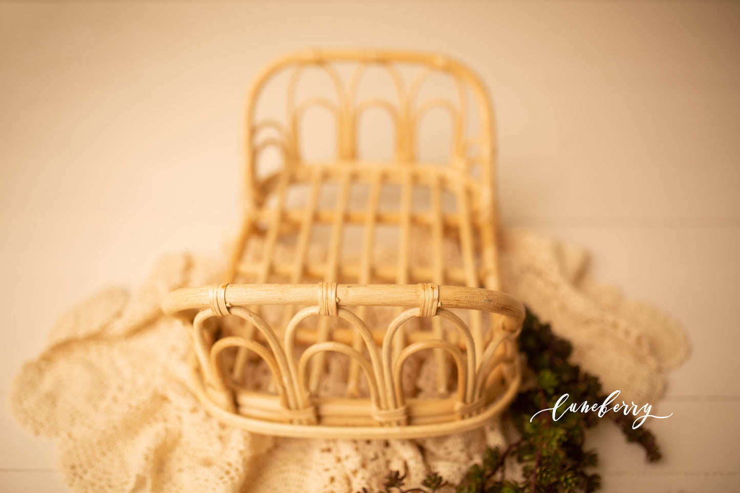 Lily Bamboo Daybed