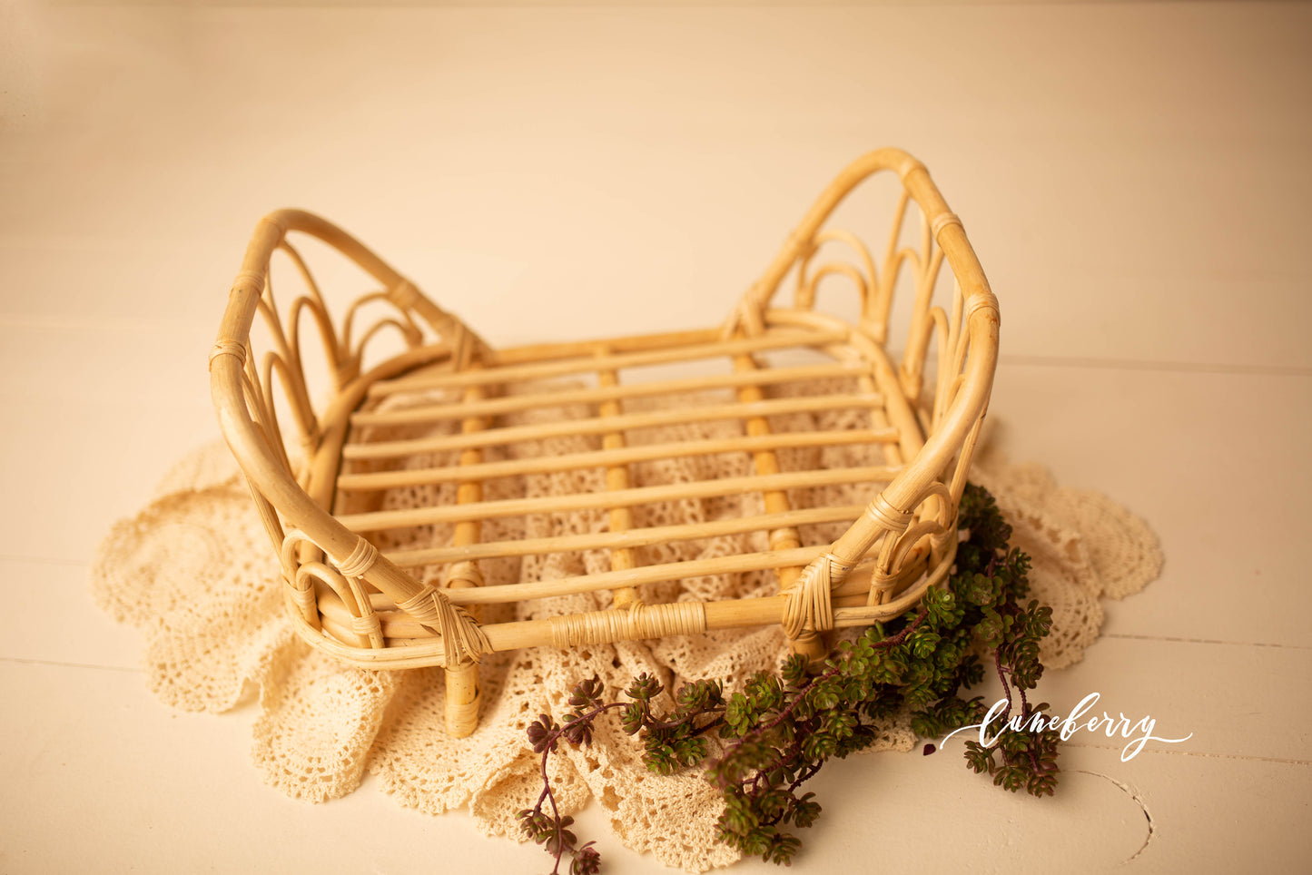 Lily Bamboo Daybed