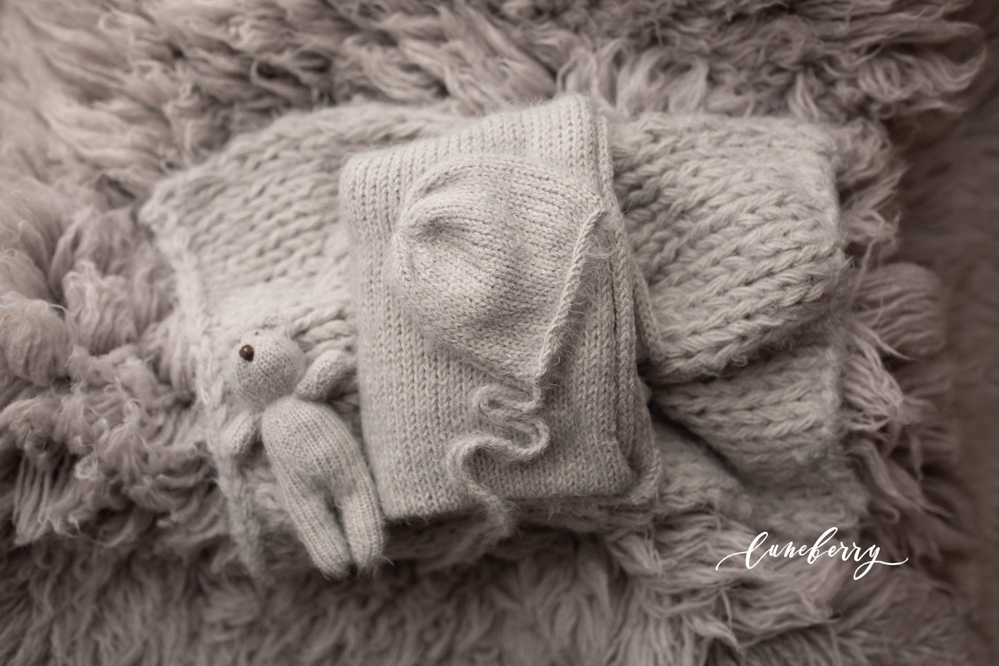 Perfect Light Grey flokati + Deluxe knit set