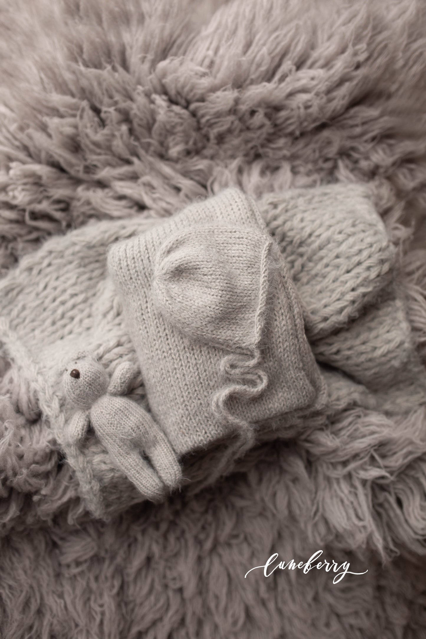 Perfect Light Grey flokati + Deluxe knit set