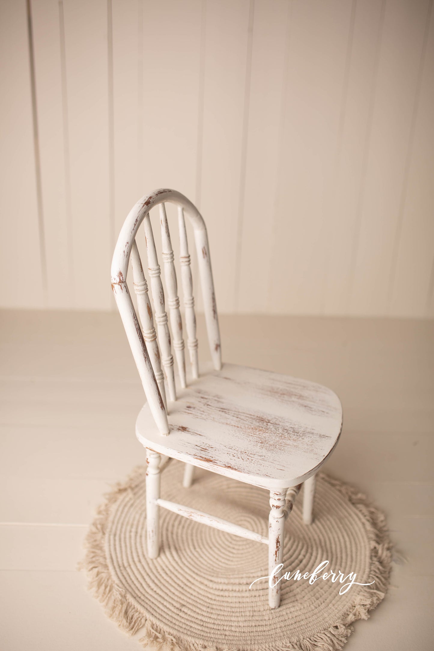 Windsor Spindle Chair - 2 Colors Available