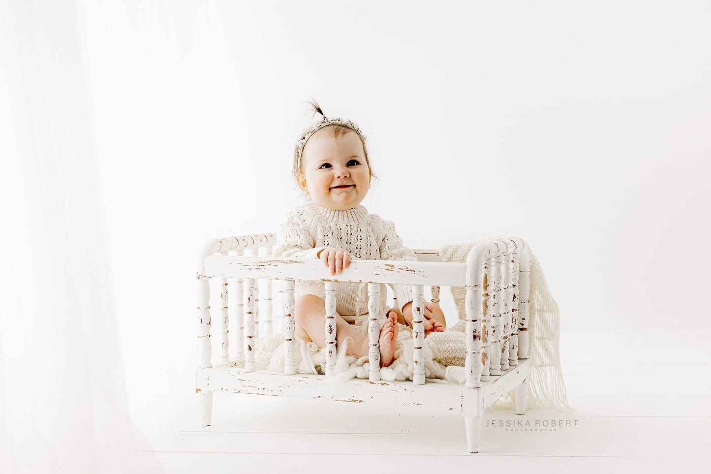 Julia Spindle Crib - Cream