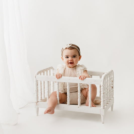 Julia Spindle Crib - Cream