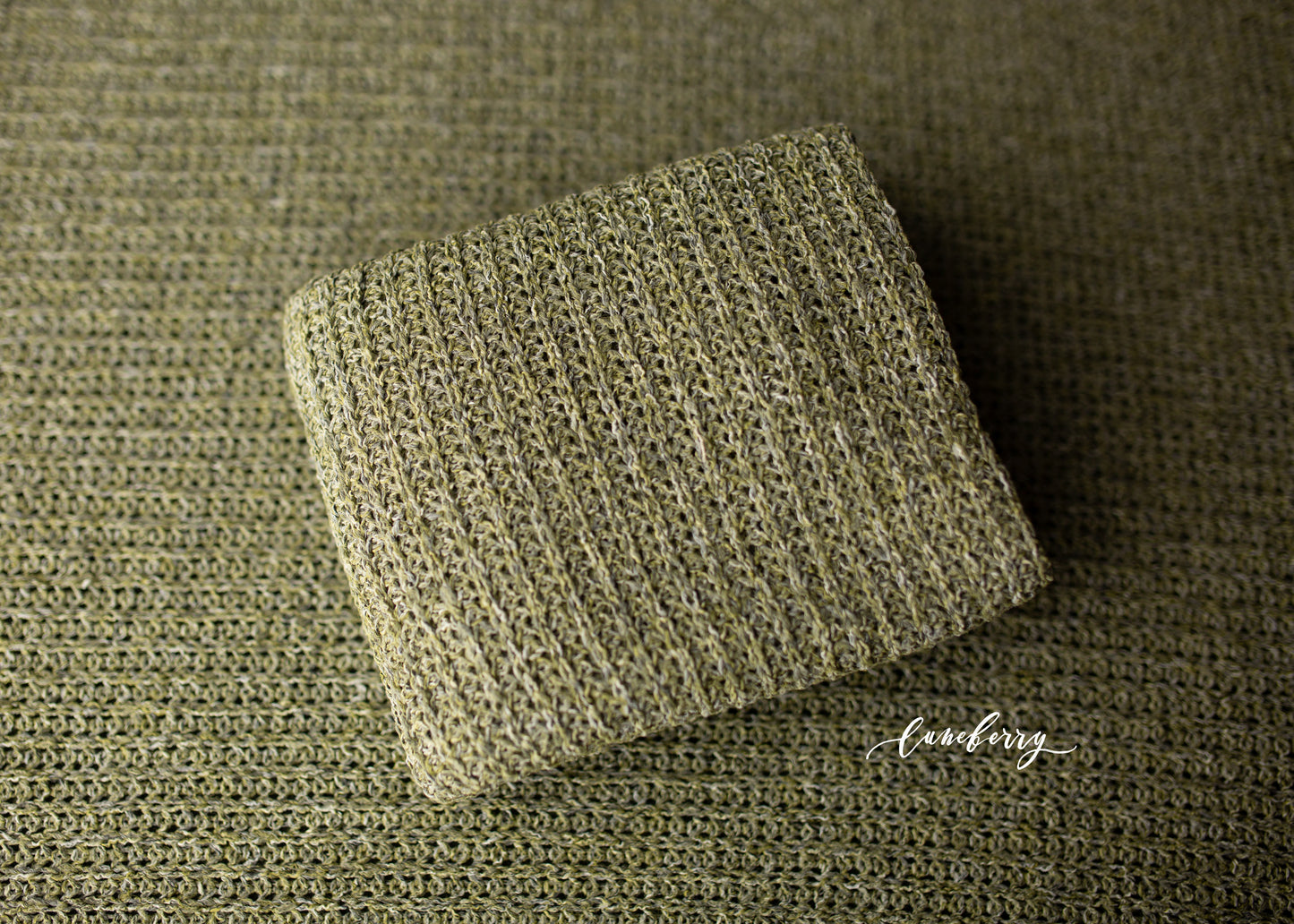 Pistachio textured fabric wrap