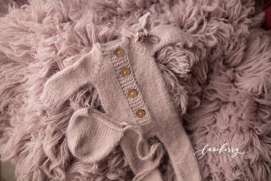 VINTAGE LAVENDER - Knitted footed romper set