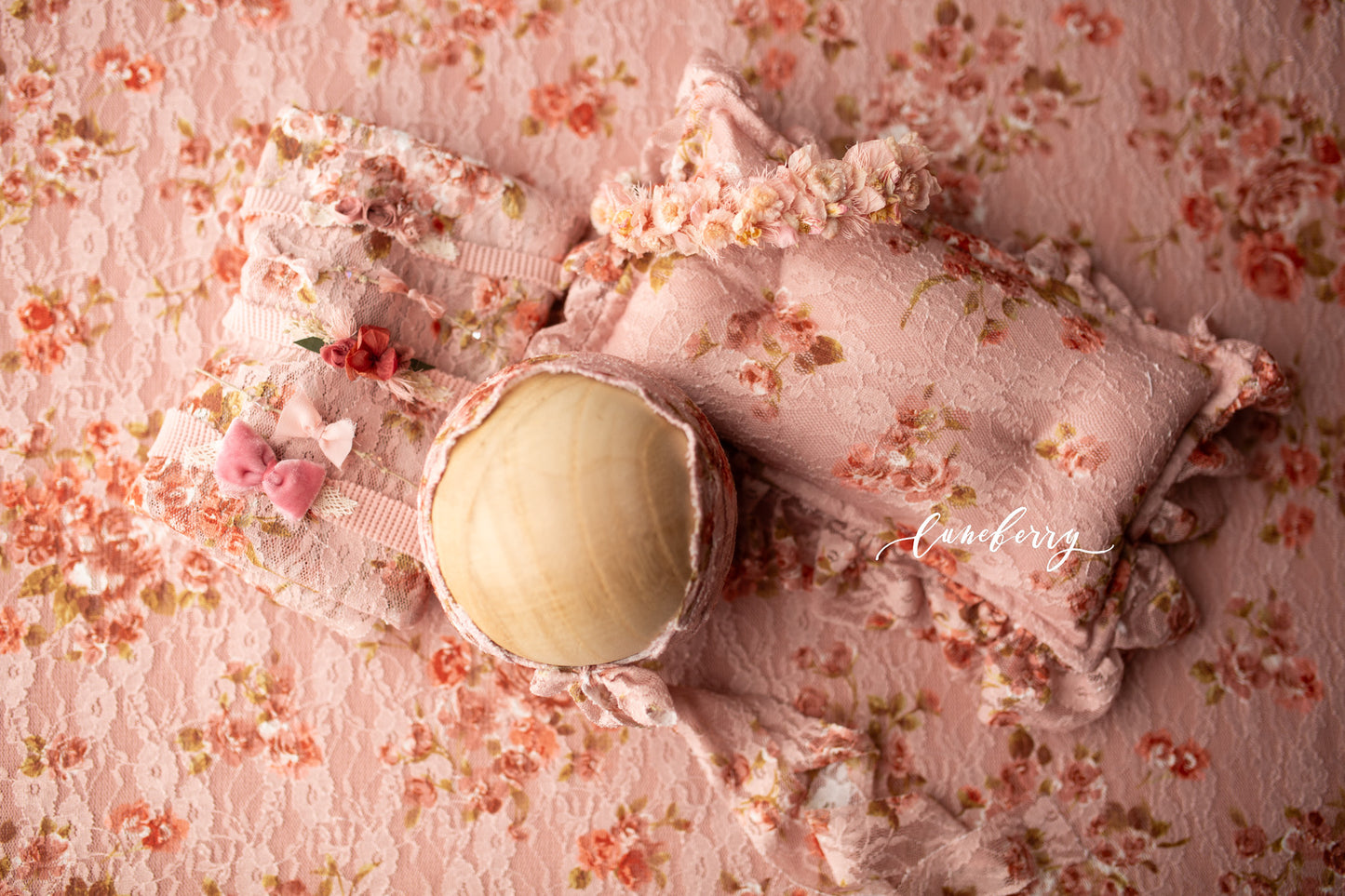 ROSE EMPORIUM Fabric