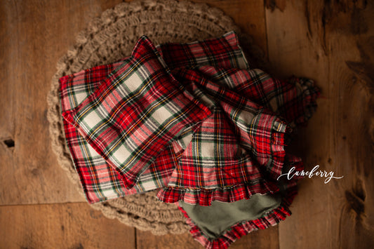 Christmas Plaid Mattress Cover + Blankie