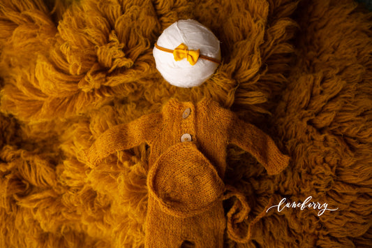 MUSTARD - Knitted footed romper set