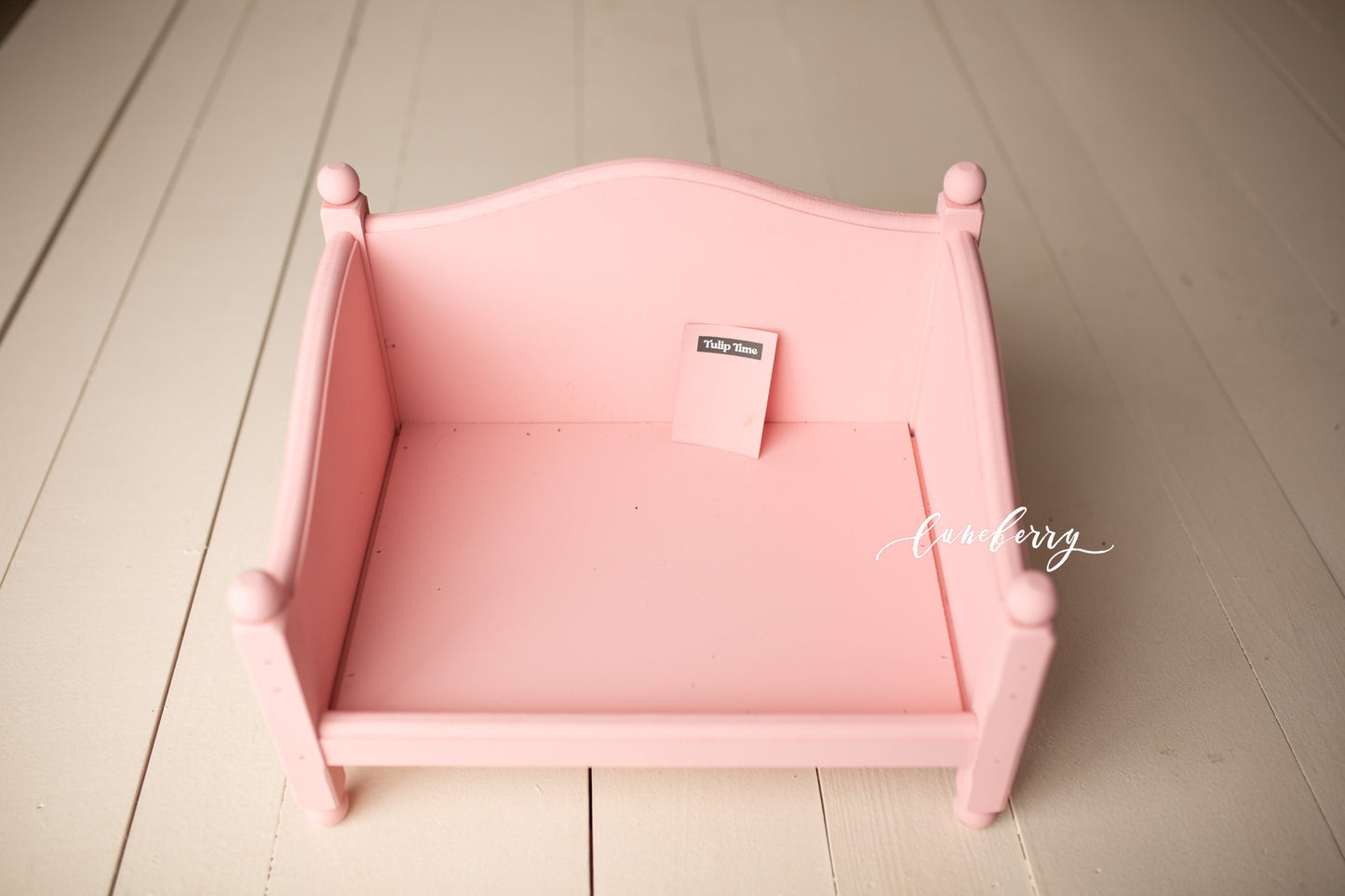 TULIP TIME Wooden Bed- NN Seamless