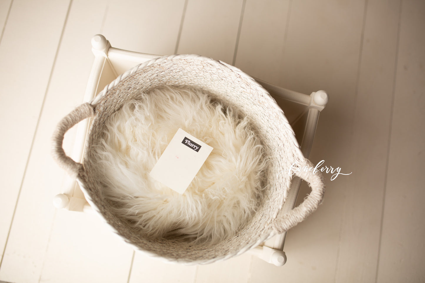 FLURRY Wooden Bed- NN Seamless