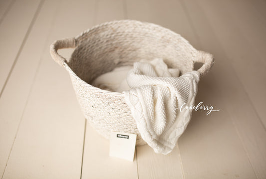 FLURRY Itty Bitty Basket- NN Seamless