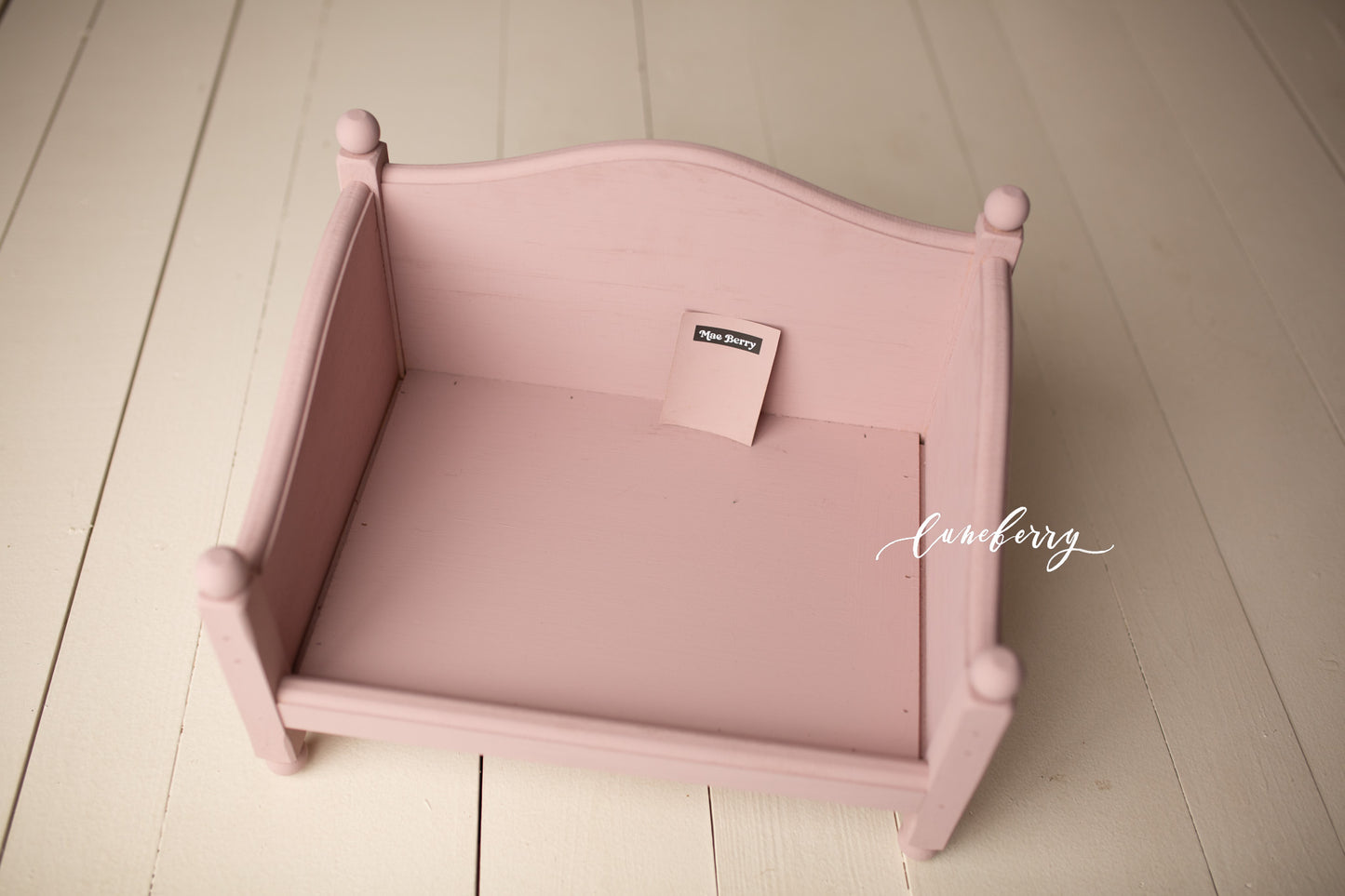 MAE BERRY Wooden Bed- NN Seamless