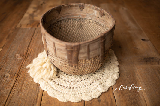 Cream Round Macrame Layer