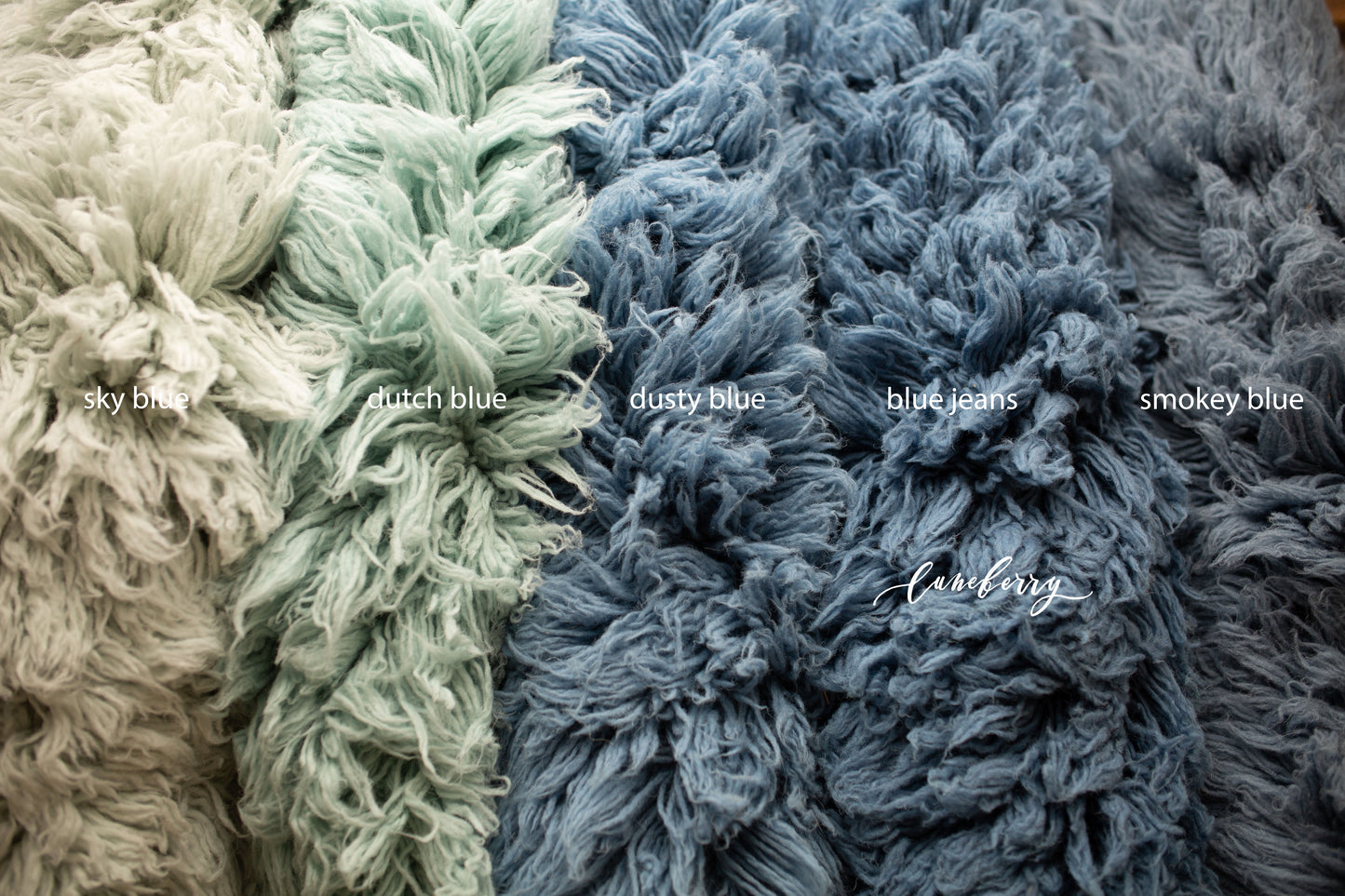 SMOKEY BLUE Premium Wool Flokati