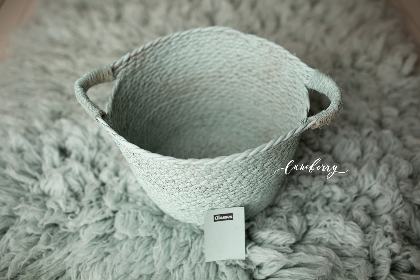 GLASSES Itty Bitty Basket- NN Seamless