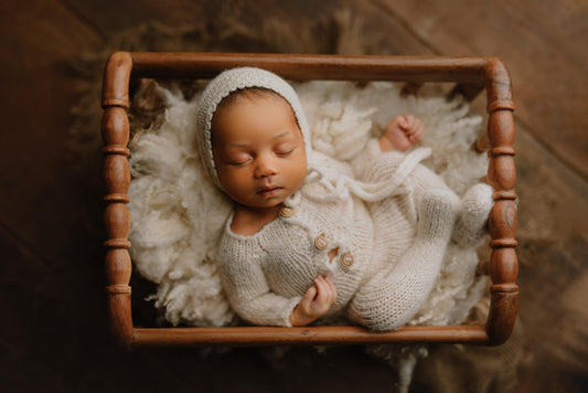 Julia Spindle Crib - Natural