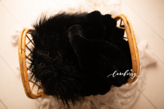 Black Sheepskin & Rabbit Fur